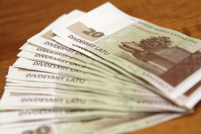 Partiju ziedojumi nedrīkstēs pārsniegt Ls 10 000