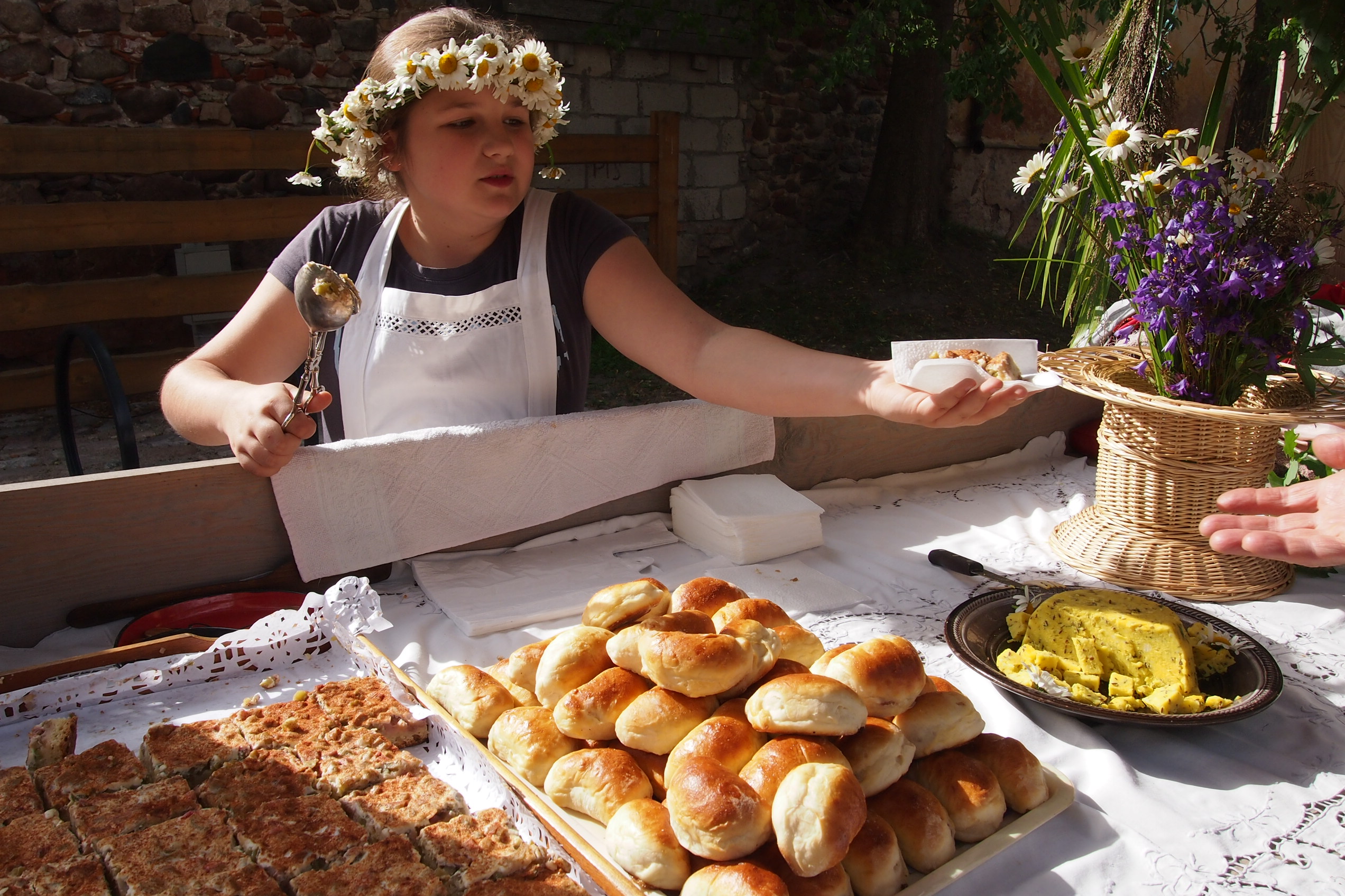 Pirmsjāņu bazarēšana Kandavā