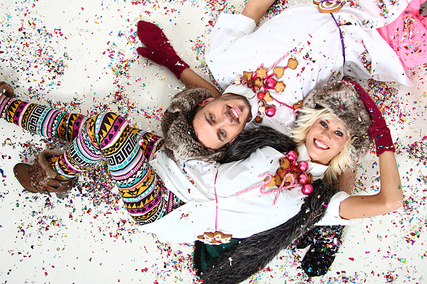 Populāri cilvēki izgatavos labdarības kartiņas