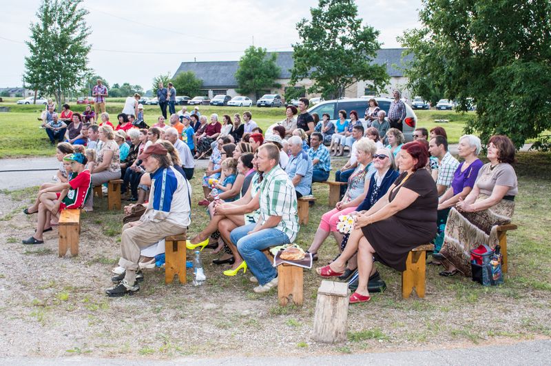 Sautiņu ciema svētki Jaunsātos /FOTO/