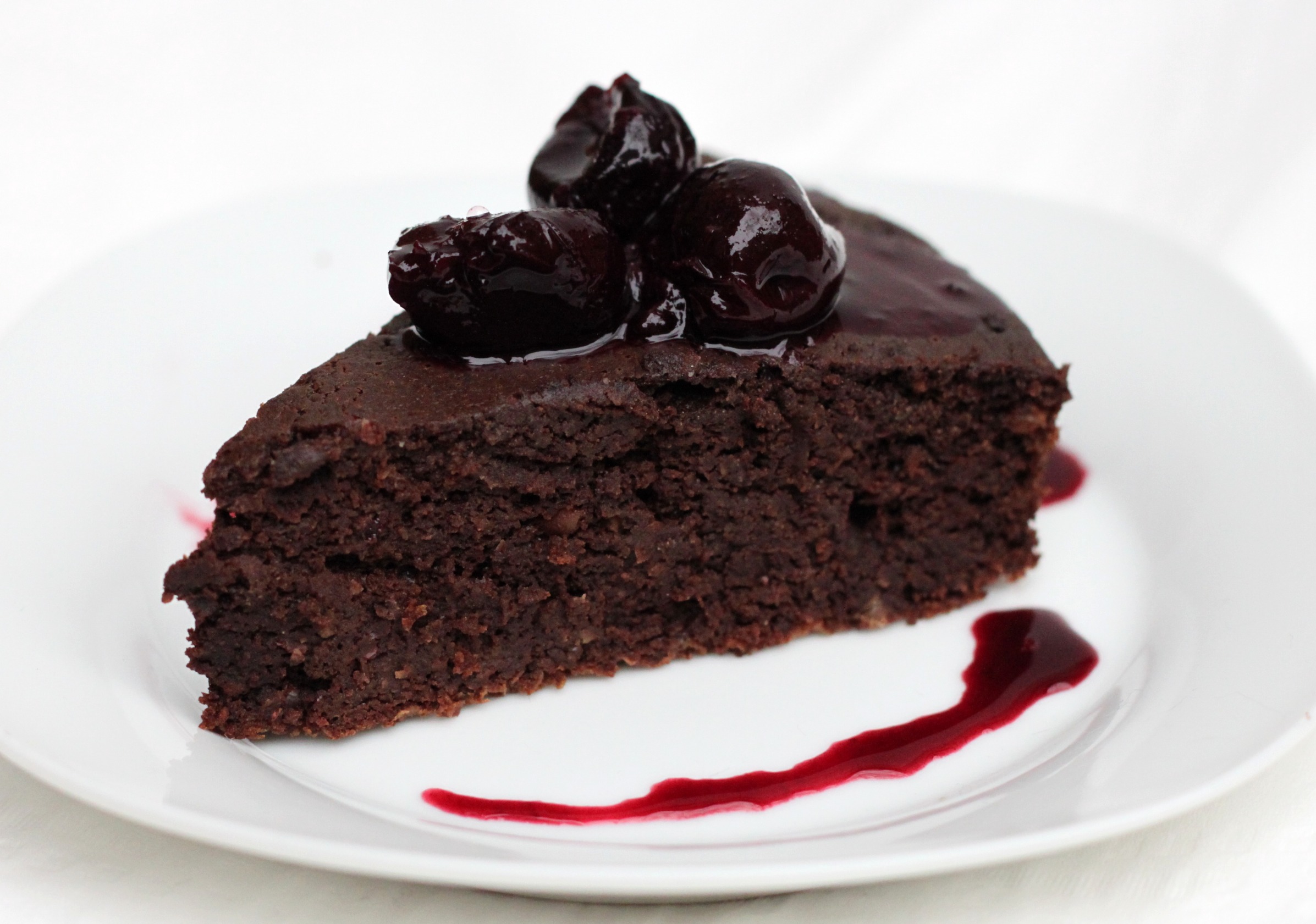 Senioriem valsts svētkos dāvinās 400 kūkas