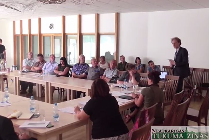 Diskusija «Atkritumu apsaimniekošana – izaicinājums pašvaldībām, uzņēmējiem un iedzīvotājiem» /VIDEO/