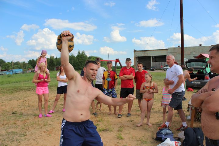 Sporta svētki Degolē /FOTO/