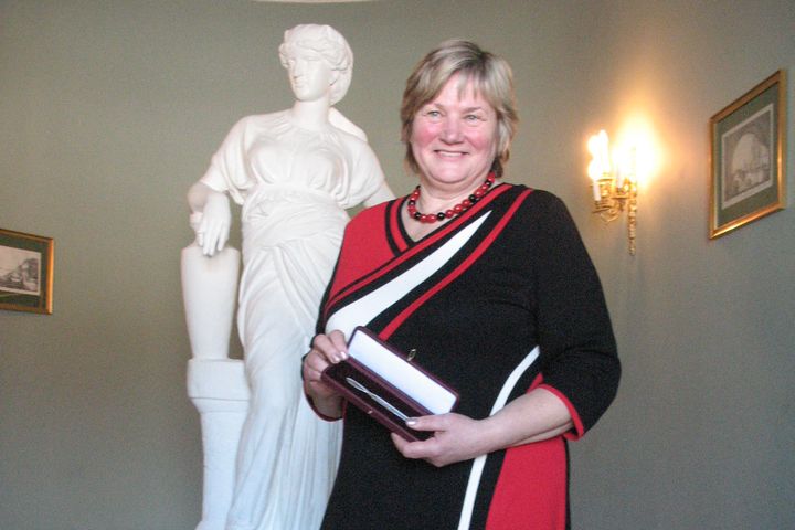 Sudraba skalpelis par mūža ieguldījumu veterinārmedicīnā – Indrai Znotiņai