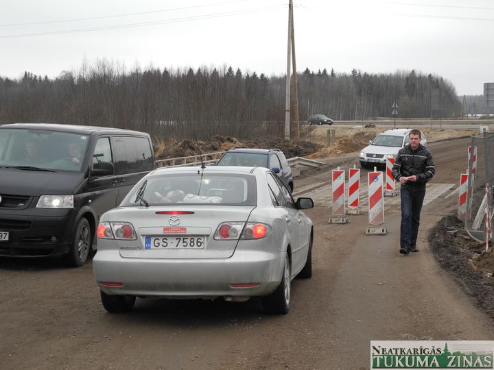 Zemītes ielas tilts – atkal braucams