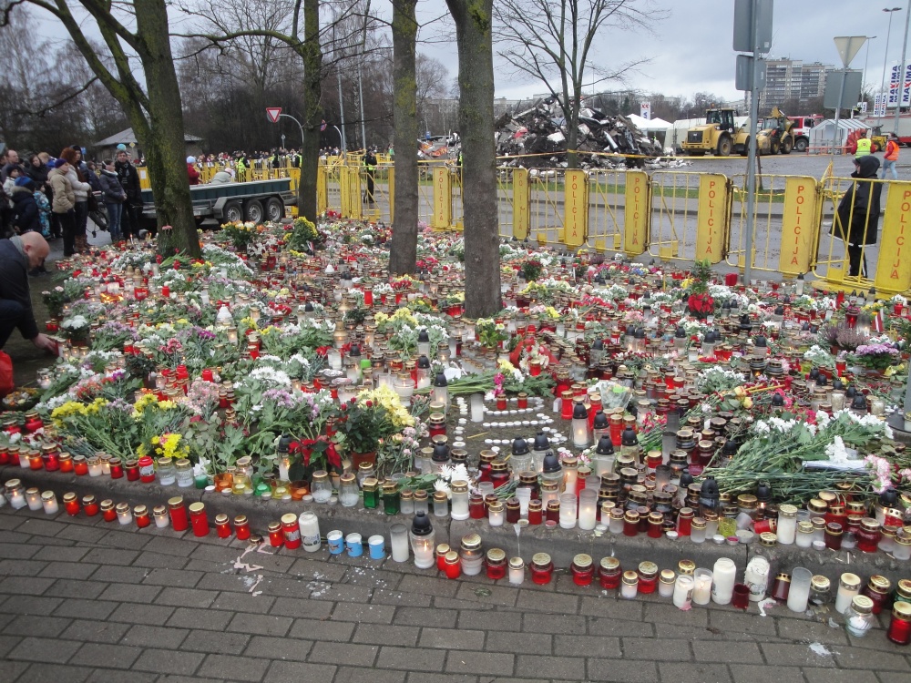 Traģēdija Zolitūdē paņēmusi 54 dzīvības; visu bojāgājušo saraksts /teksta arhīvs/