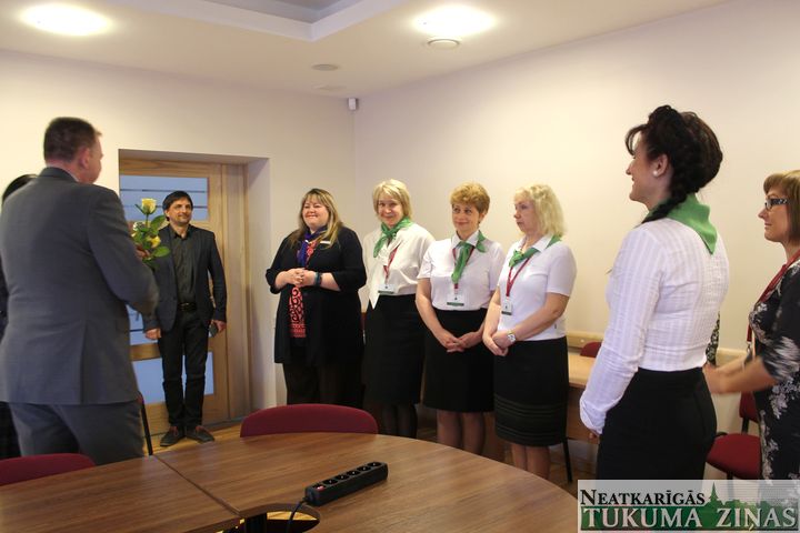 Tukumā atklāts vienotais klientu apkalpošanas centrs