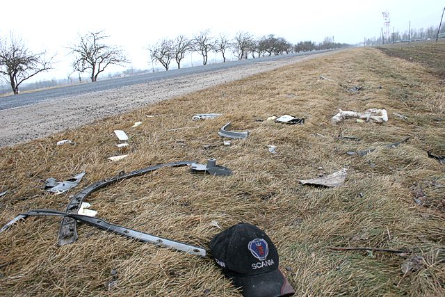Turpinās skatīt lietu par policistu, kura dzērumā izraisītā avārijā Engurē gāja bojā jauna sieviete