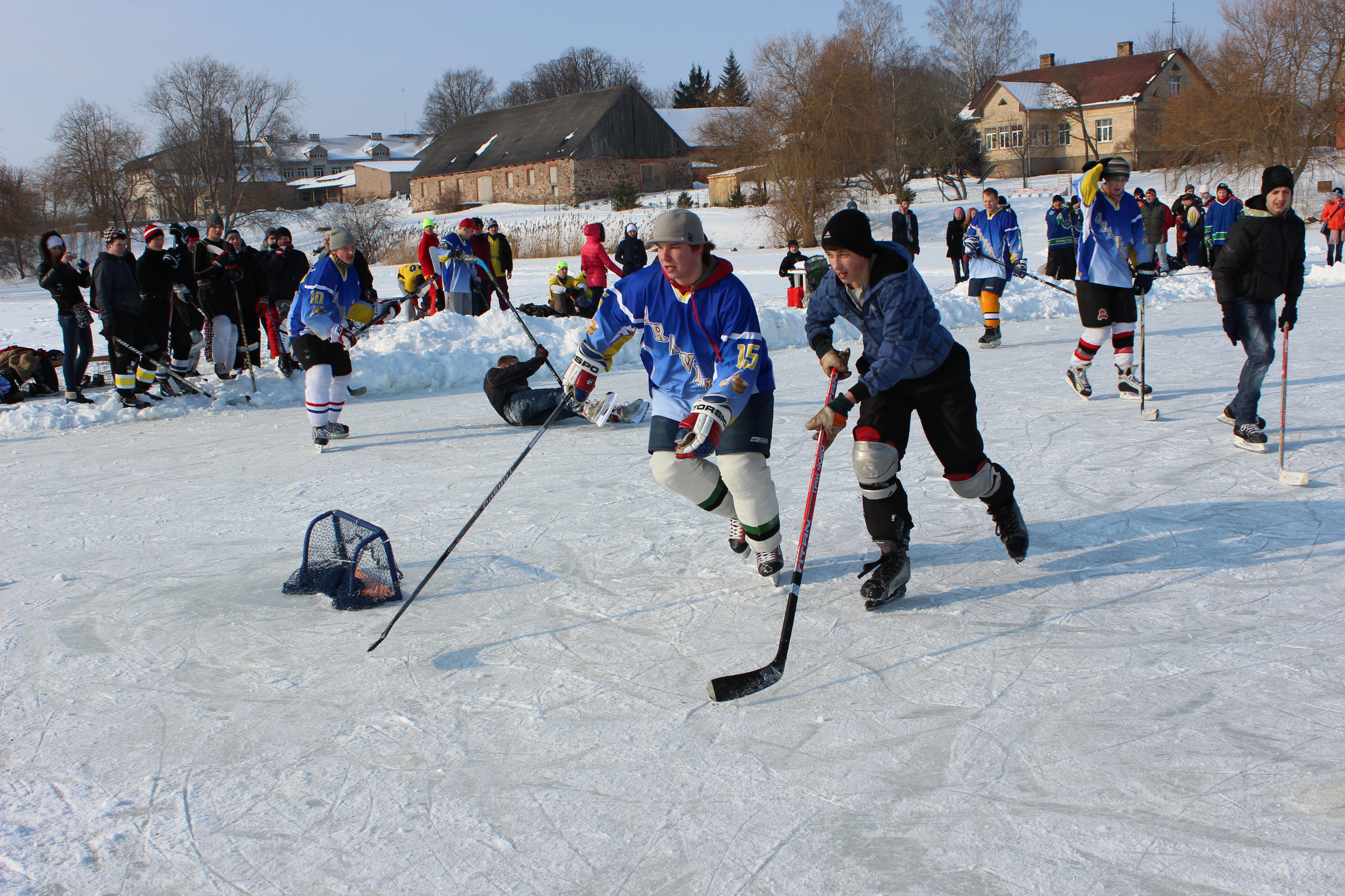 Uz hokejmačiem Tumē sabrauca 12 komandas
