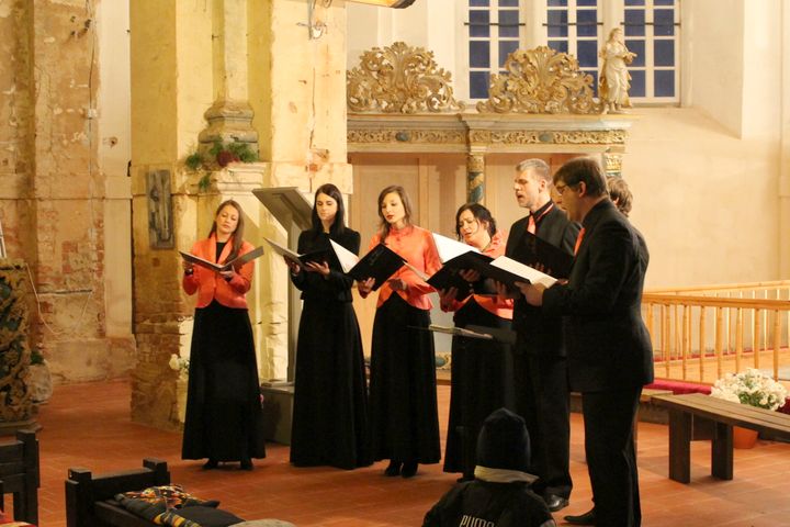 «Vocalica» uzstājas Lestenes baznīcā