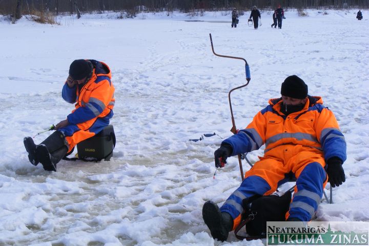 Zemledus makšķerēšana Bišpēteru ūdenskrātuvē